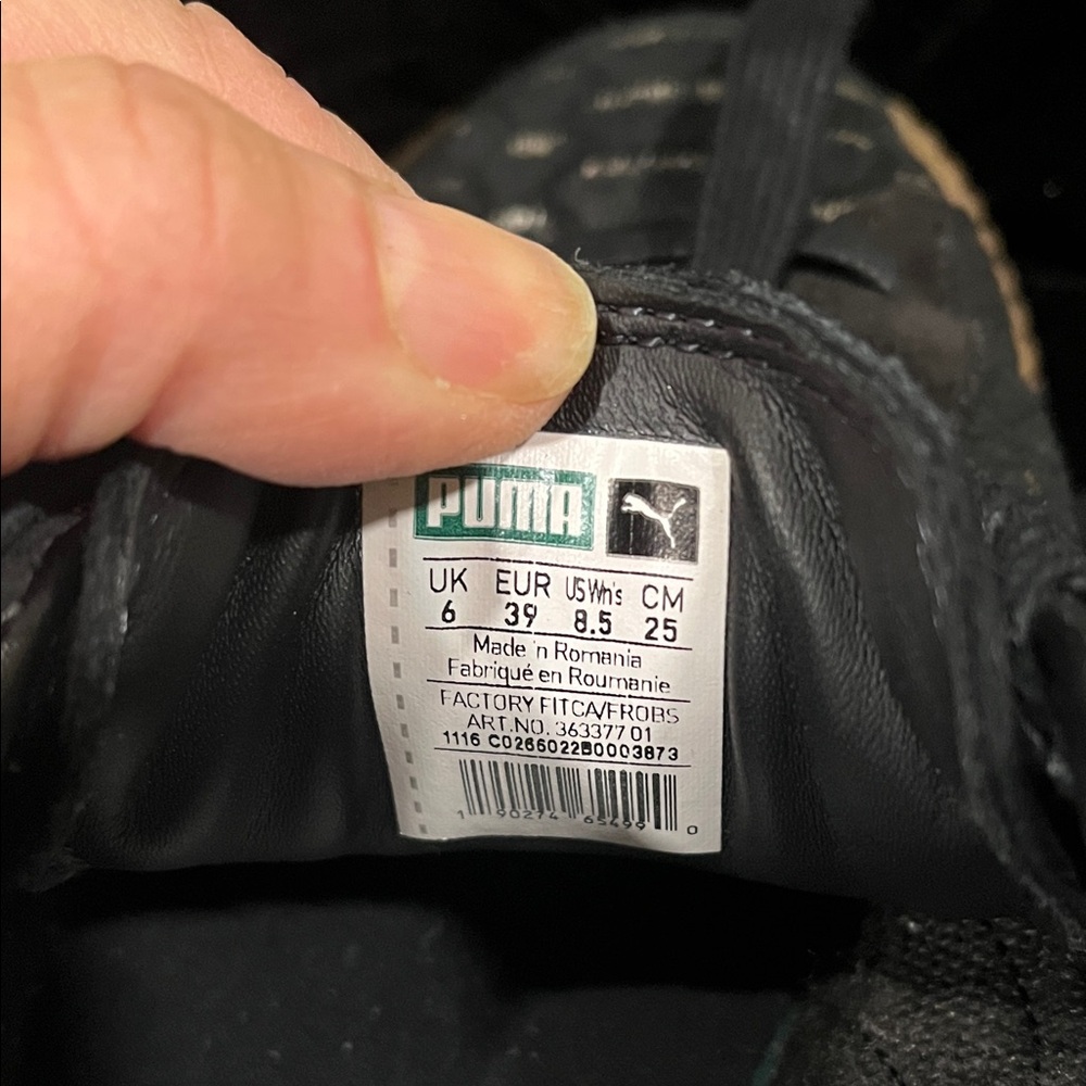 Puma suede Black and gold Sneakers - Picture 9 of 10